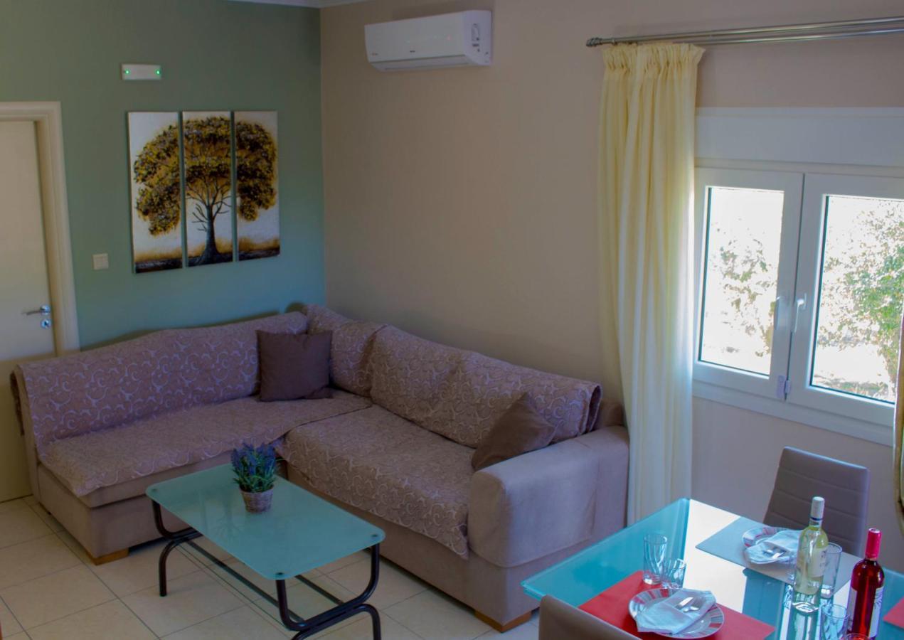 Lydia'S Apartment Stilos Екстер'єр фото